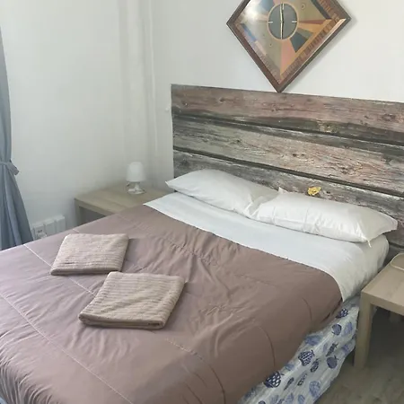 Guest House Roma Gênes Extérieur photo