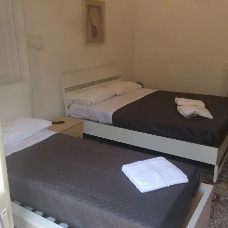 Guest House Roma Gênes Extérieur photo